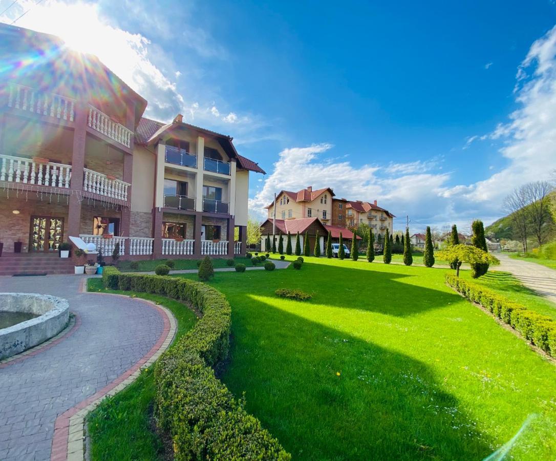 Приватна Садиба Європа Solochyn Exterior foto